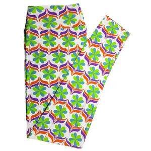 New Lularoe St. Patrick’s Day Shamrocks On White Leggings Size TC (W 12-18)